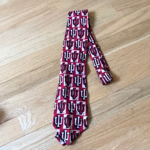 Merge Left Indiana University IU logo tie - Picture 1 of 2
